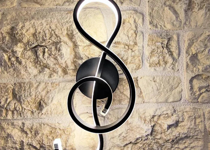 Marina, Hara, Rodos * 익시아