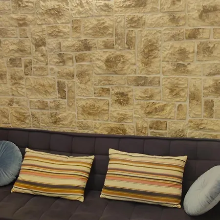 Marina, Hara, Rodos *